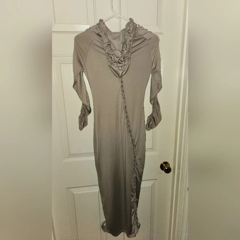 FASHION NOVA DRESS !! - Picture 3 of 5